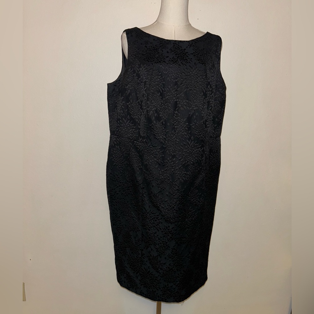 ▪️Talbots Embroidered Floral Dress▪️